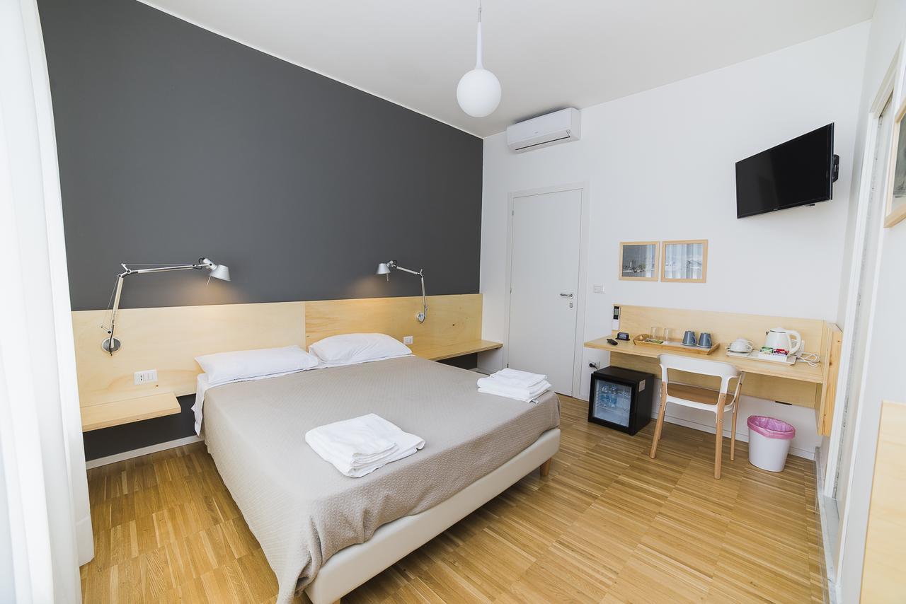 Le Stanze Di Piazza Dei Martiri Bed & Breakfast Napoli Ngoại thất bức ảnh