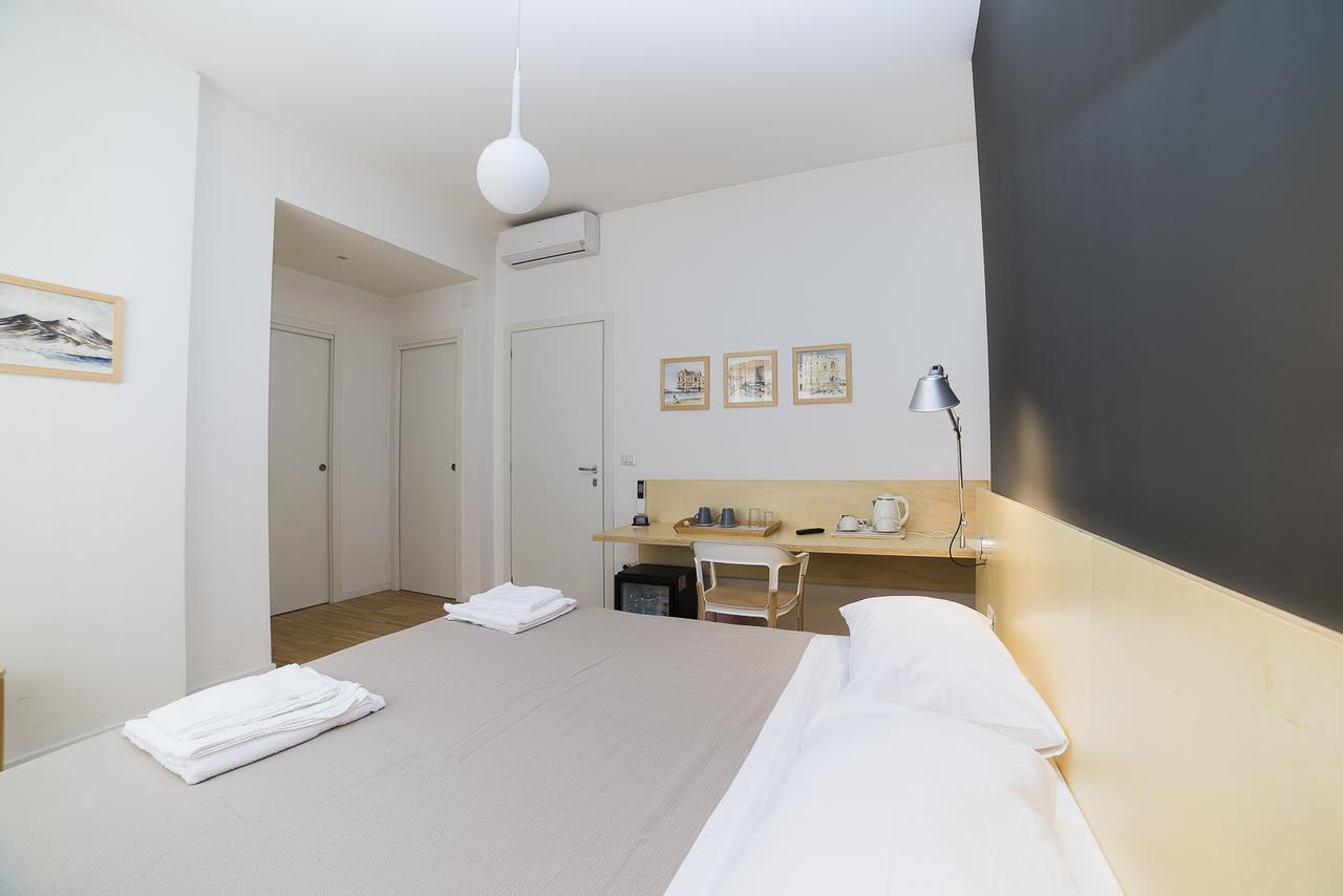 Le Stanze Di Piazza Dei Martiri Bed & Breakfast Napoli Ngoại thất bức ảnh