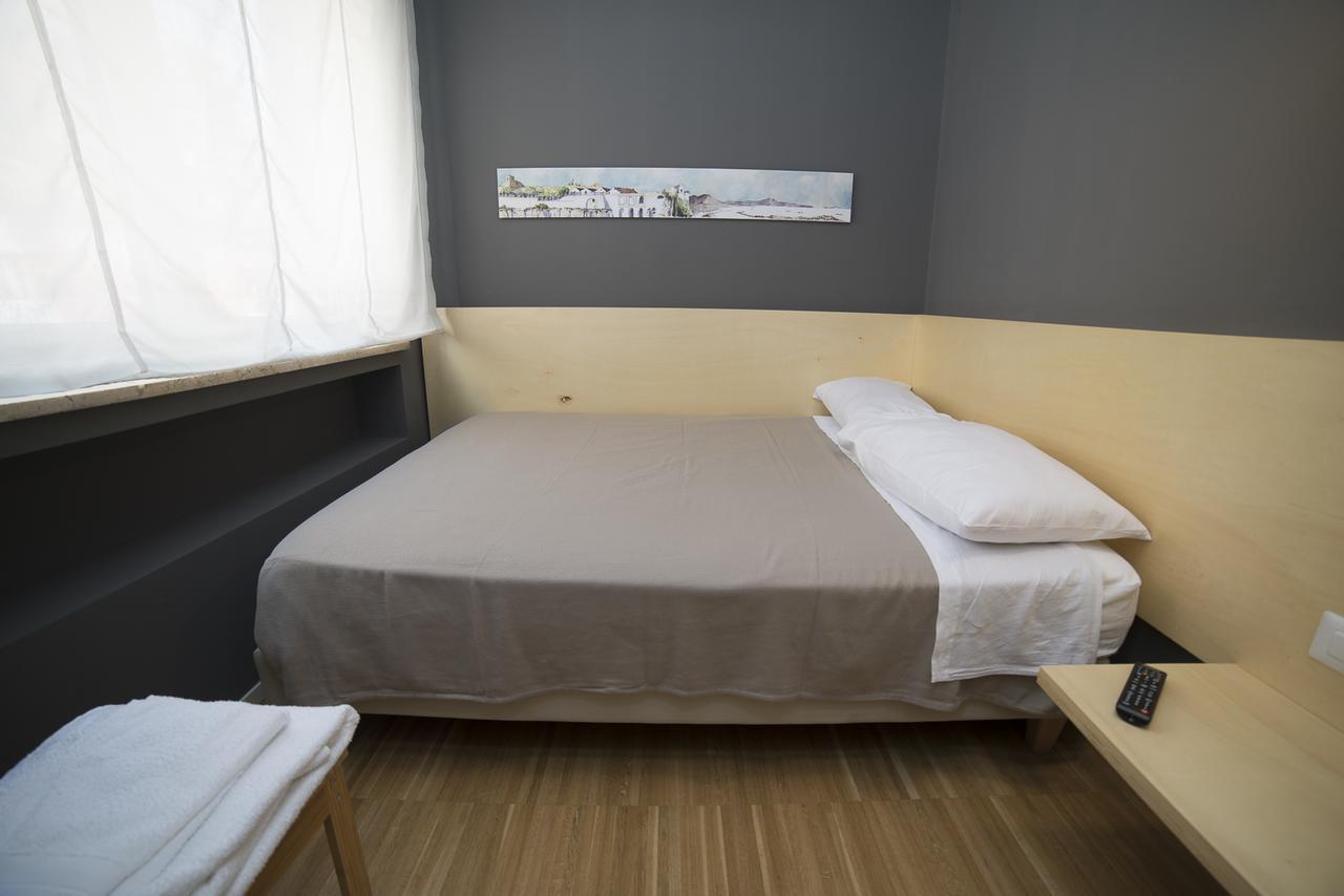 Le Stanze Di Piazza Dei Martiri Bed & Breakfast Napoli Ngoại thất bức ảnh