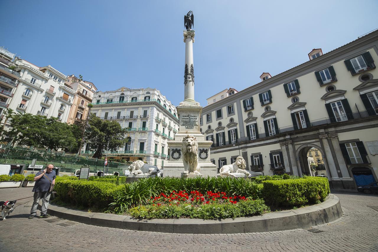 Le Stanze Di Piazza Dei Martiri Bed & Breakfast Napoli Ngoại thất bức ảnh