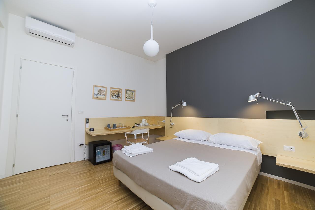 Le Stanze Di Piazza Dei Martiri Bed & Breakfast Napoli Ngoại thất bức ảnh